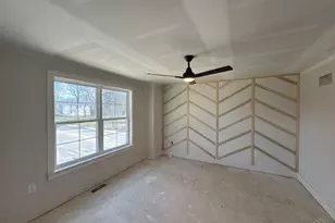 5005 Anderson Pl, Cincinnati, OH 45227 - Photo 5