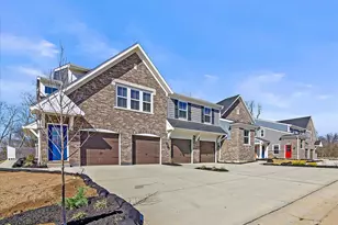 549 Tradition Rdg, Union Township, OH 45245 - Photo 1