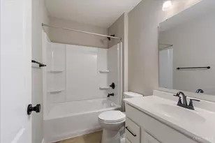 527 Tradition Rdg, Union Township, OH 45245 - Photo 21