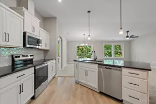 527 Tradition Rdg, Union Township, OH 45245 - Photo 5