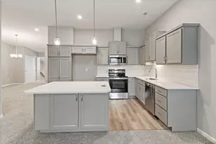 531 Tradition Rdg, Union Township, OH 45245 - Photo 3