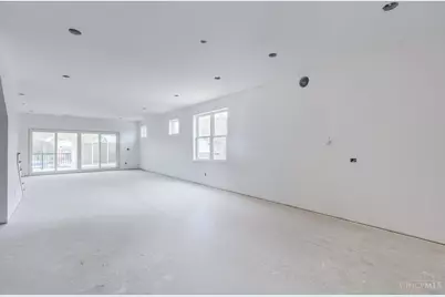 271 Strader Avenue, Cincinnati, OH 45226 - Photo 7