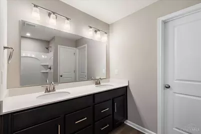 5883 Parkview Lane #90304, Miami Township, OH 45150 - Photo 17