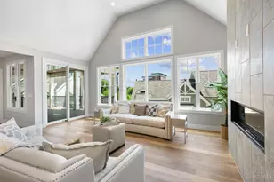 5960 Woodland Ln, Columbia Township, OH 45227 - Photo 9