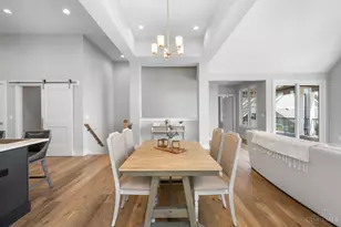 5960 Woodland Ln, Columbia Township, OH 45227 - Photo 7