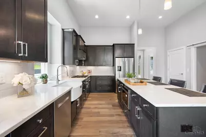 5960 Woodland Lane, Columbia Township, OH 45227 - Photo 5