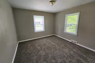 6942 Gloria Dr, Cincinnati, OH 45239 - Photo 7