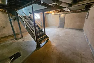 6942 Gloria Dr, Cincinnati, OH 45239 - Photo 13