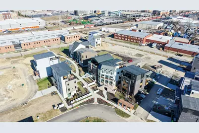 4413 Pin Oak Circle, Cincinnati, OH 45209 - Photo 7