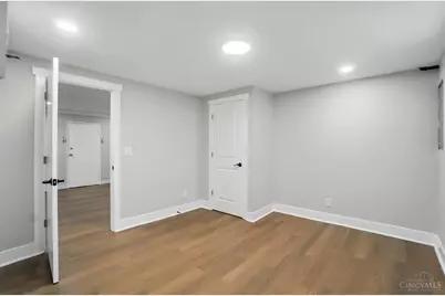 2962 Aquadale Lane, Cincinnati, OH 45211 - Photo 45