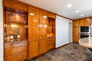 8931 Terwilligers Trail, Montgomery, OH 45249 - Photo 17