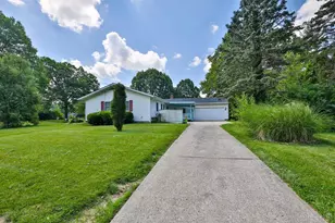 9197 Long Ln, Springfield Township, OH 45231 - Photo 41