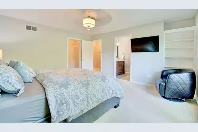 5995 Drake Road, Indian Hill, OH 45243 - Photo 35