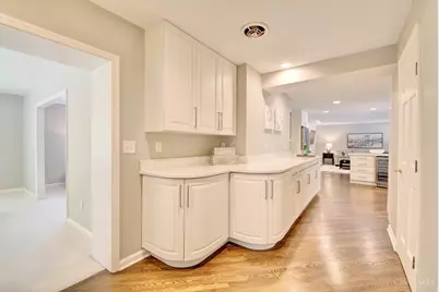 5995 Drake Road, Indian Hill, OH 45243 - Photo 11