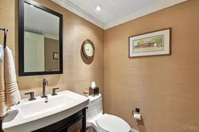 2444 Madison Road #1711, Cincinnati, OH 45208 - Photo 9