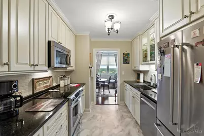 2444 Madison Road #1711, Cincinnati, OH 45208 - Photo 17