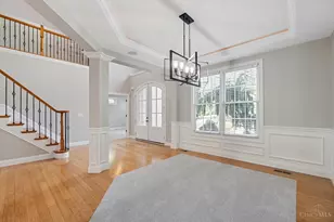 163 Compton Rd, Wyoming, OH 45215 - Photo 5