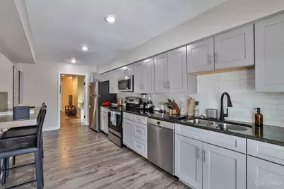 2039 Madison Road, Cincinnati, OH 45208 - Photo 13