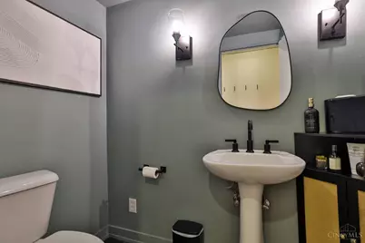 2039 Madison Road, Cincinnati, OH 45208 - Photo 31