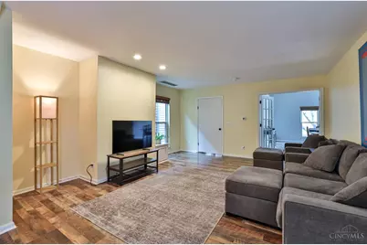 2039 Madison Road, Cincinnati, OH 45208 - Photo 5