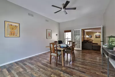 2039 Madison Road, Cincinnati, OH 45208 - Photo 11