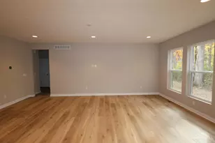 379 Glen Abbey Ln, Hamilton Township, OH 45039 - Photo 15