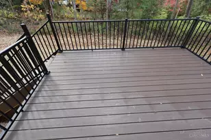 379 Glen Abbey Ln, Hamilton Township, OH 45039 - Photo 5