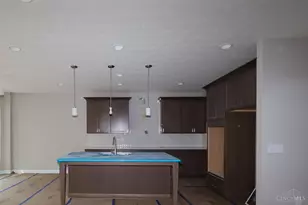 379 Glen Abbey Ln, Hamilton Township, OH 45039 - Photo 13