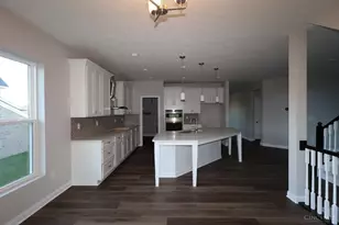 427 Glen Abbey Ln, Hamilton Township, OH 45039 - Photo 7