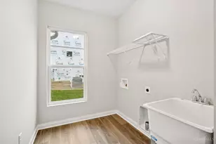 427 Glen Abbey Ln, Hamilton Township, OH 45039 - Photo 15