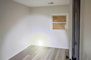 1048 S James Rd, Columbus,  43227 - Photo 15