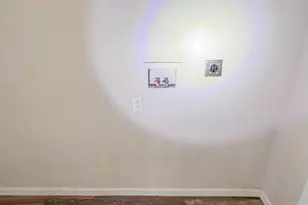 1048 S James Rd, Columbus,  43227 - Photo 19