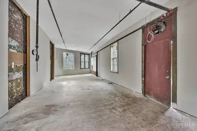 4000 Colerain Avenue, Cincinnati, OH 45223 - Photo 9