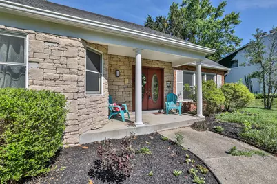 271 Poage Farm Road, Wyoming, OH 45215 - Photo 3