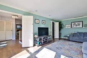 271 Poage Farm Rd, Wyoming, OH 45215 - Photo 13