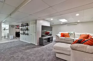 271 Poage Farm Rd, Wyoming, OH 45215 - Photo 43