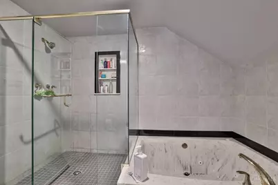 271 Poage Farm Road, Wyoming, OH 45215 - Photo 33