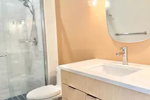 915 Vine St, Cincinnati, OH 45202 - Photo 17