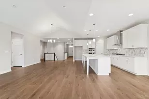 3994 Trailside Dr, Green Township, OH 45248 - Photo 9