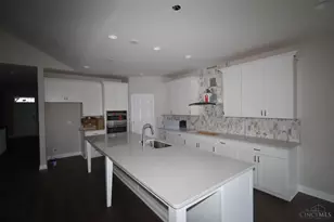 3994 Trailside Dr, Green Township, OH 45248 - Photo 9