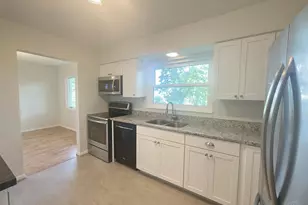 5341 Carefree Ct, Delhi Township, OH 45238 - Photo 7