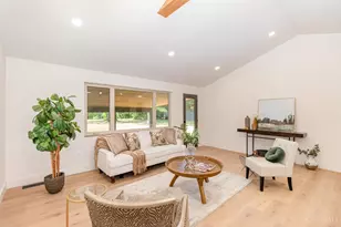 309 Indian View Dr, Miami Township, OH 45140 - Photo 5