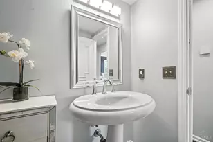 854 Rue De La Paix, Cincinnati, OH 45220 - Photo 25