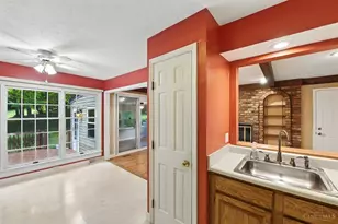 3743 Centurion Dr, Green Township, OH 45211 - Photo 11