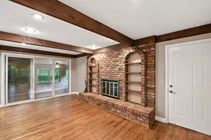 3743 Centurion Dr, Green Township, OH 45211 - Photo 3