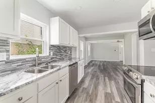 1998 Fairfax Ave, Cincinnati, OH 45207 - Photo 11