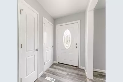 1998 Fairfax Ave, Cincinnati, OH 45207 - Photo 5