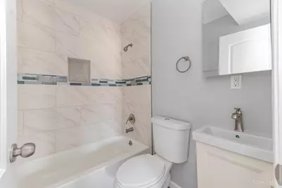 1998 Fairfax Ave, Cincinnati, OH 45207 - Photo 9