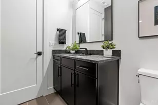 2942 Three Oaks Ln, Cincinnati, OH 45209 - Photo 17