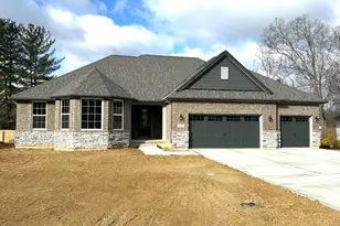 2051 Tall Pines Ln, Anderson Township, OH 45244 - Photo 1